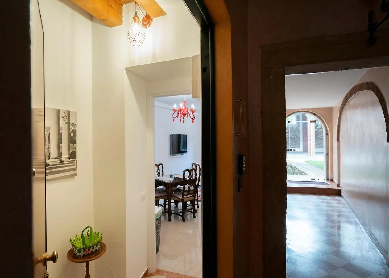 Pied A Terre - Bohemien Apartment Verona