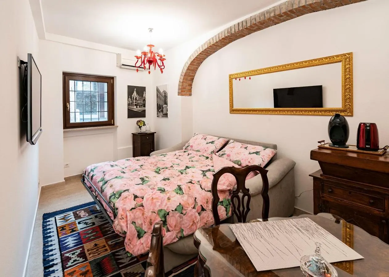 Pied A Terre - Bohemien Apartment Verona